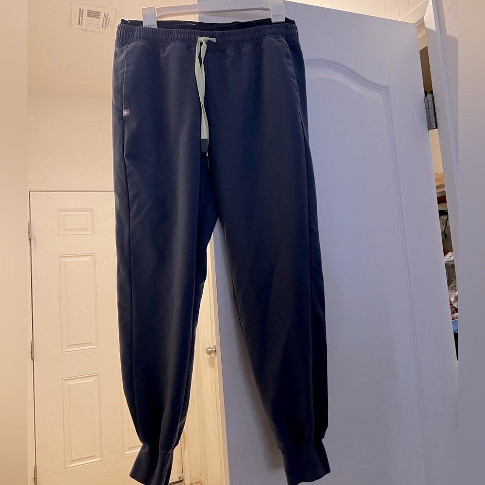 FIGS- Mari Jogger Scrub Pants